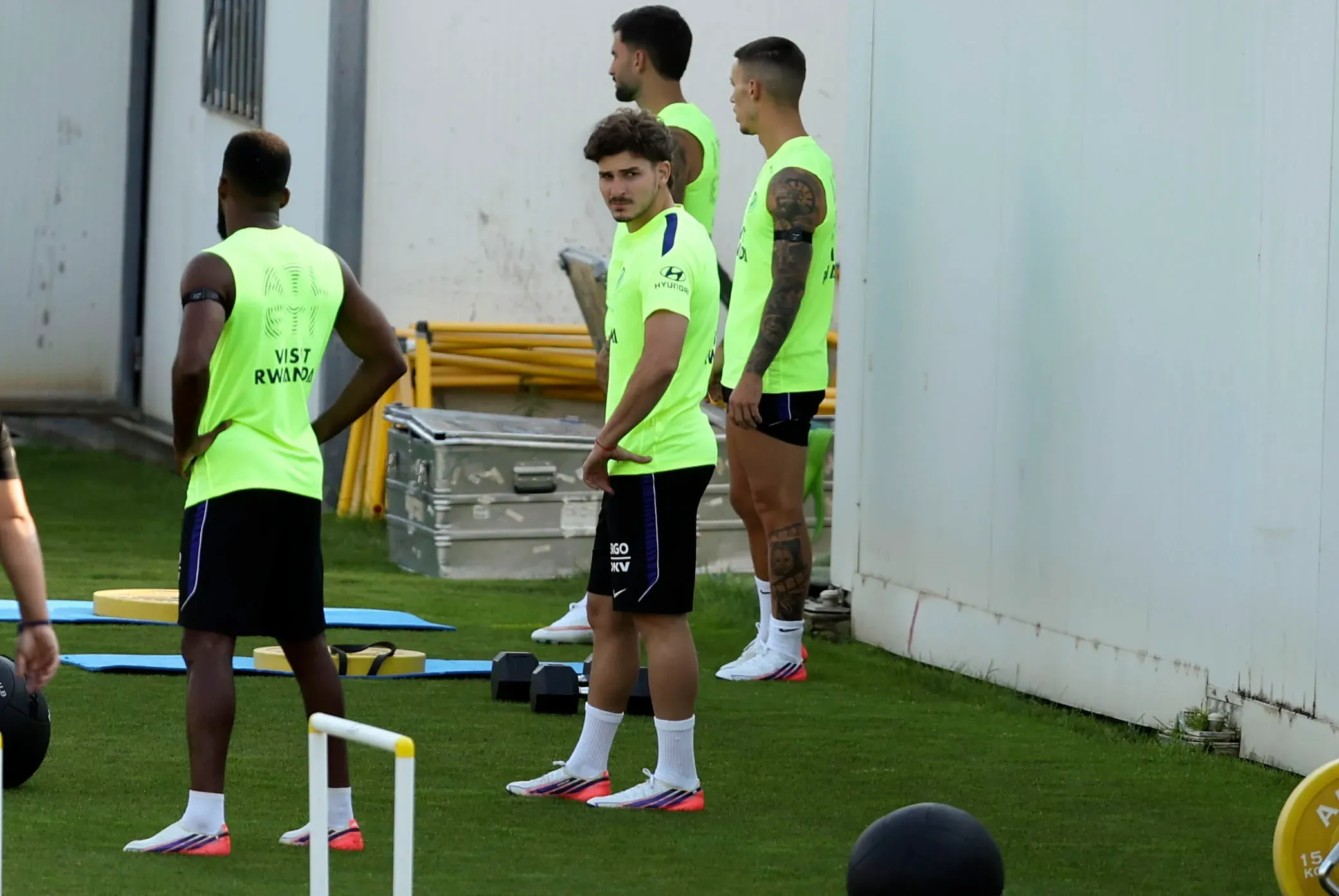 Julián Álvarez alega estar com depressão
